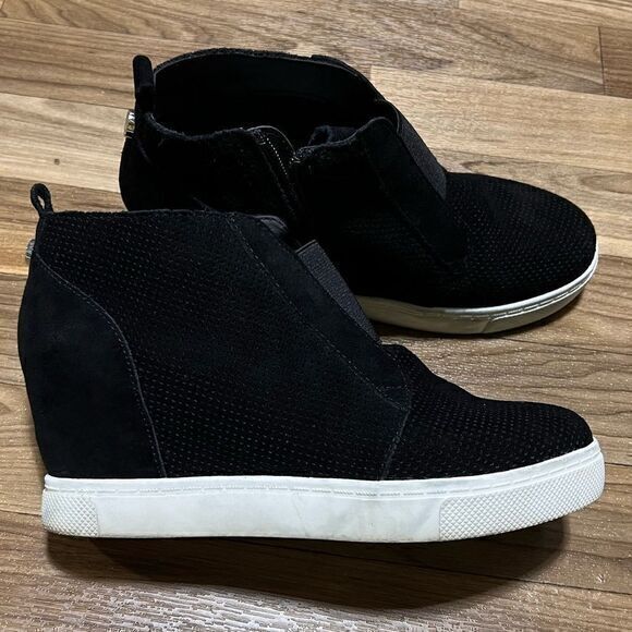 Steve Madden Women’s Size 8 Flavy Hidden Wedge Ankle Bootie Black‎ Suede - Picture 1 of 12